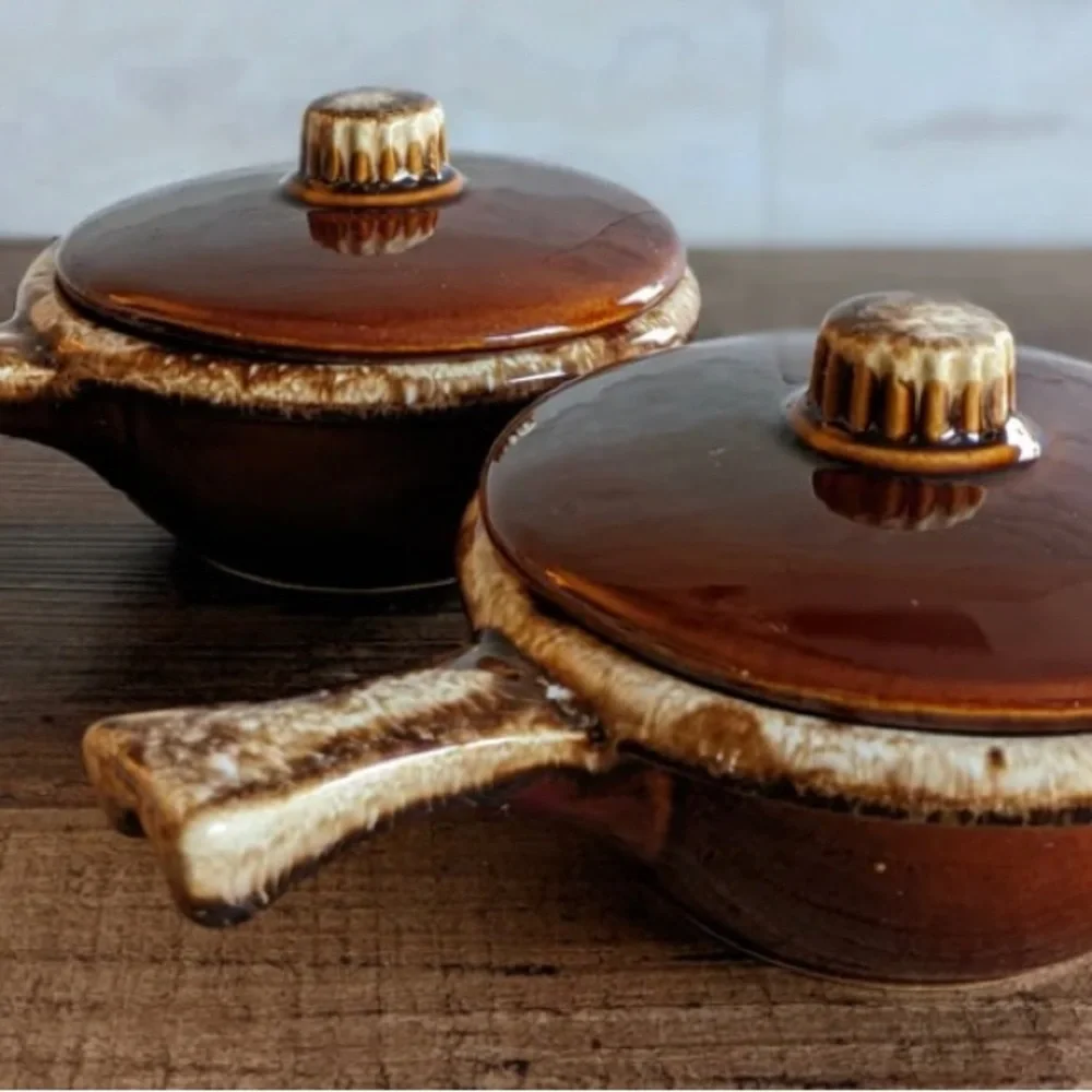 HULL POTTERY Oven Proof Brown Dip Glaze Set of 2 Chili Soup Bowls w/Handle